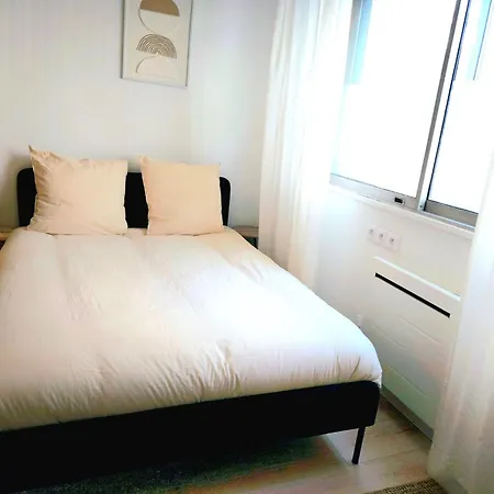 Vie Caennaise Au Port & Vaugueux